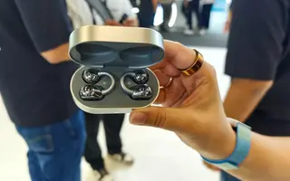 Noise Master Buds Open : Bose prête son savoir-faire à des écouteurs qui ne bouchent plus les oreilles